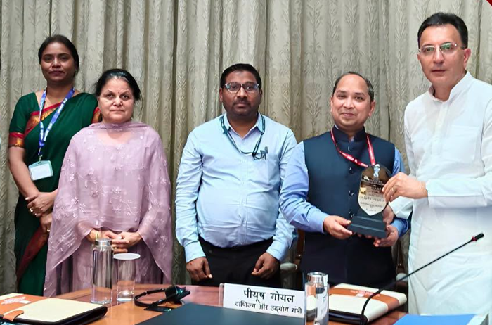 FDDI awarded second prize for outstanding work in Hindi